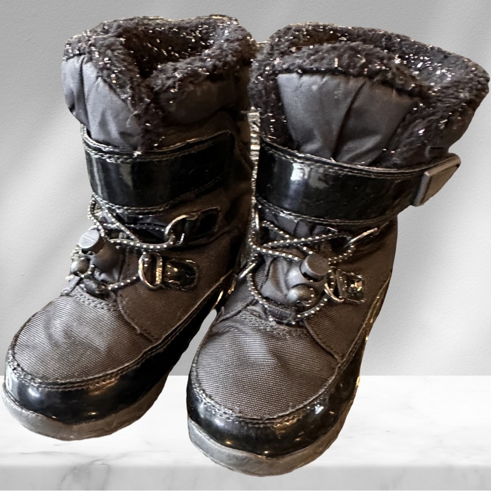 Cougar Toddler Black Winter Boots. 7
